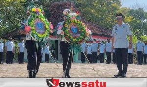 Jajaran Lapas Kelas IIA Pamekasan, Lakukan Tabur Bunga untuk Teladani Pahlawan Bangsa