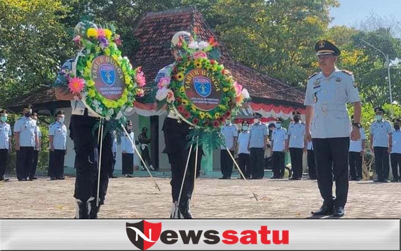 Jajaran Lapas Kelas IIA Pamekasan, Lakukan Tabur Bunga untuk Teladani Pahlawan Bangsa