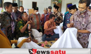 Komunitas di Pamekasan Mencanting Bersama, Maknai Hari Batik Nasional dan Sambut MTQ ke XXIX Jatim