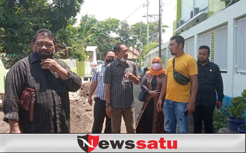 Pagar Tembok Rumah Retak, Warga Probolinggo Adukan ke DPRD
