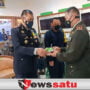 Semarakkan HUT TNI, Kapolres Pamekasan Beri Kejutan Dandim 0826