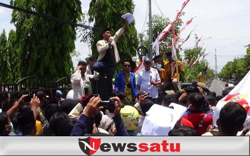 Kemiskinan Merajalela, BEMSU Demo Kantor Bupati Sumenep