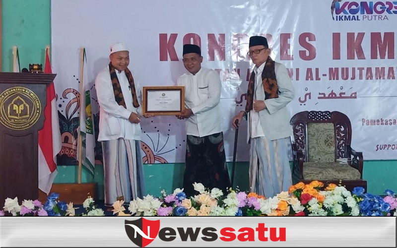 Lestarikan Budaya Lokal, Kongres Ikmal Putra Angkat Konsep Batik