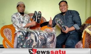 Sepatu Batik Desa Tematik Poto’an Daya, Akan Dikenalkan di Pameran UMKM MTQ Jatim
