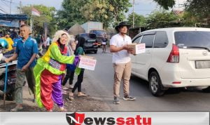 Aksi Unik, Badut Probolinggo Galang Dana untuk Korban Erupsi Gunung Semeru