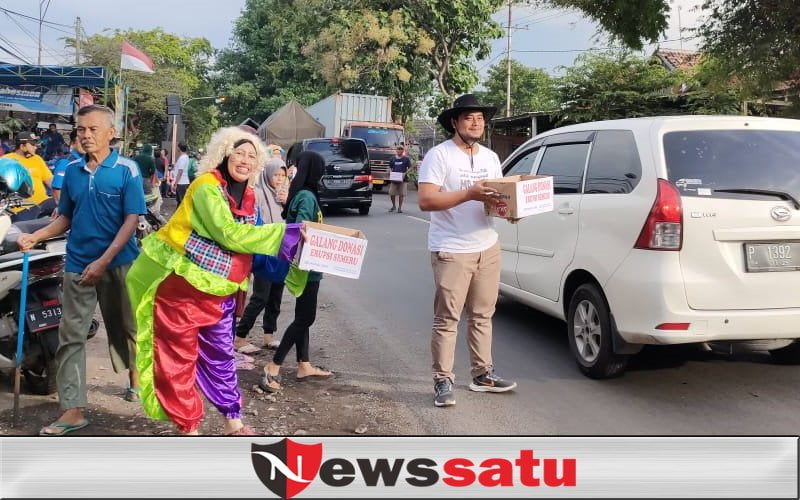 Aksi Unik, Badut Probolinggo Galang Dana untuk Korban Erupsi Gunung Semeru