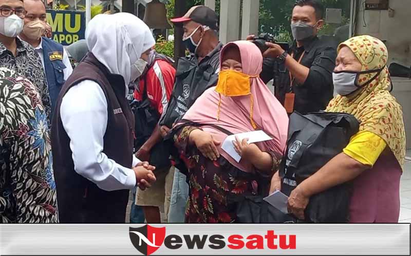 Gubernur Jatim Kunjungi Probolinggo, Hingga Beri Bantuan Pada PKL