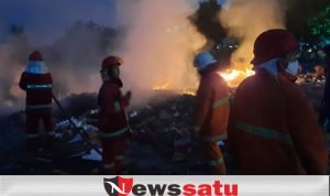 Kobaran Api Gegerkan Warga Mayangan Kota Probolinggo