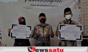 BCM Beri Penghargaan untuk Pengelola Pabrikan Rokok Lokal di Madura
