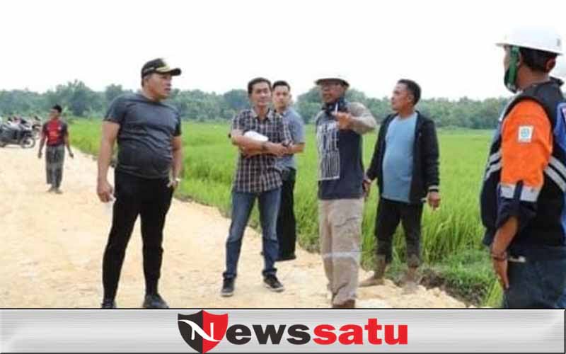 Pastikan JLS Sesuai Rencana, Bupati Sampang Sidak Lokasi Pembangunan