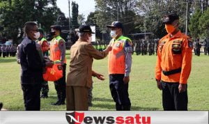 Polres Bondowoso Gelar Apel Pamor Keris, Guna Antisipasi penyebaran Omircon