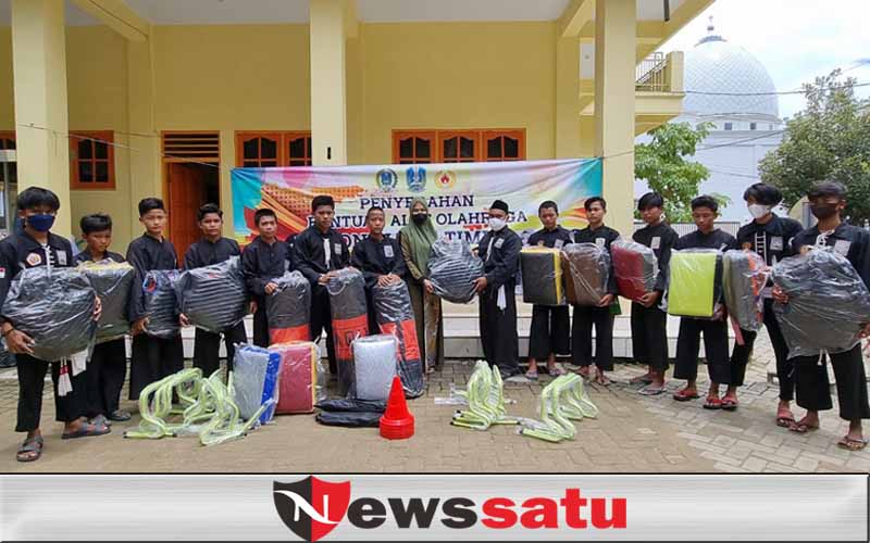 Anggota DPRD Provinsi Jawa Timur Berikan Bantuan Sarana Olahraga