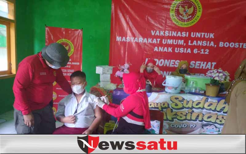 Dinkes Sumenep Bersama BIN Gelar Vaksinasi Pada Siswa SD