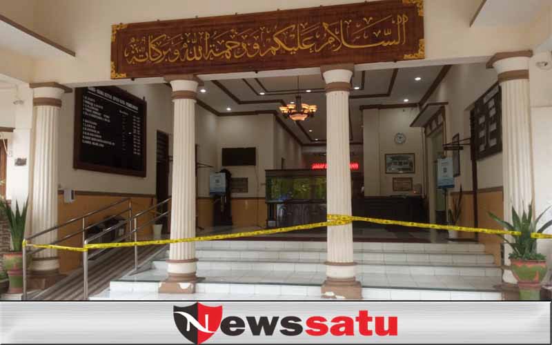 Dugaan Ada Aksi Pemukulan Terhadap Staf Dewan, Satreskrim Pasang Garis Police Line