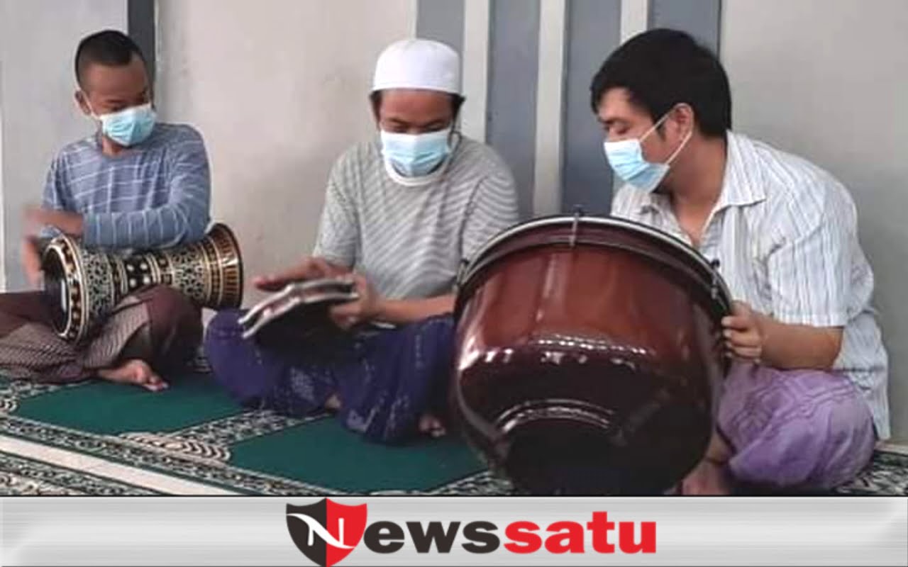 Tim Kemenag Ajak WBP Lapas Narkotika Kelas IIA Pamekasan Tekuni Al Banjari