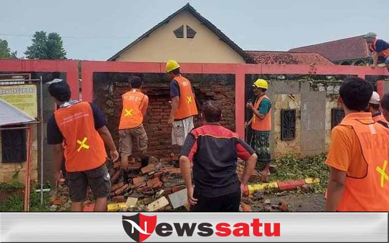 Tim SMKN 2 Lakukan Pembinaan Kemandirian WBP Lapas Narkotika Kelas IIA Pamekasan