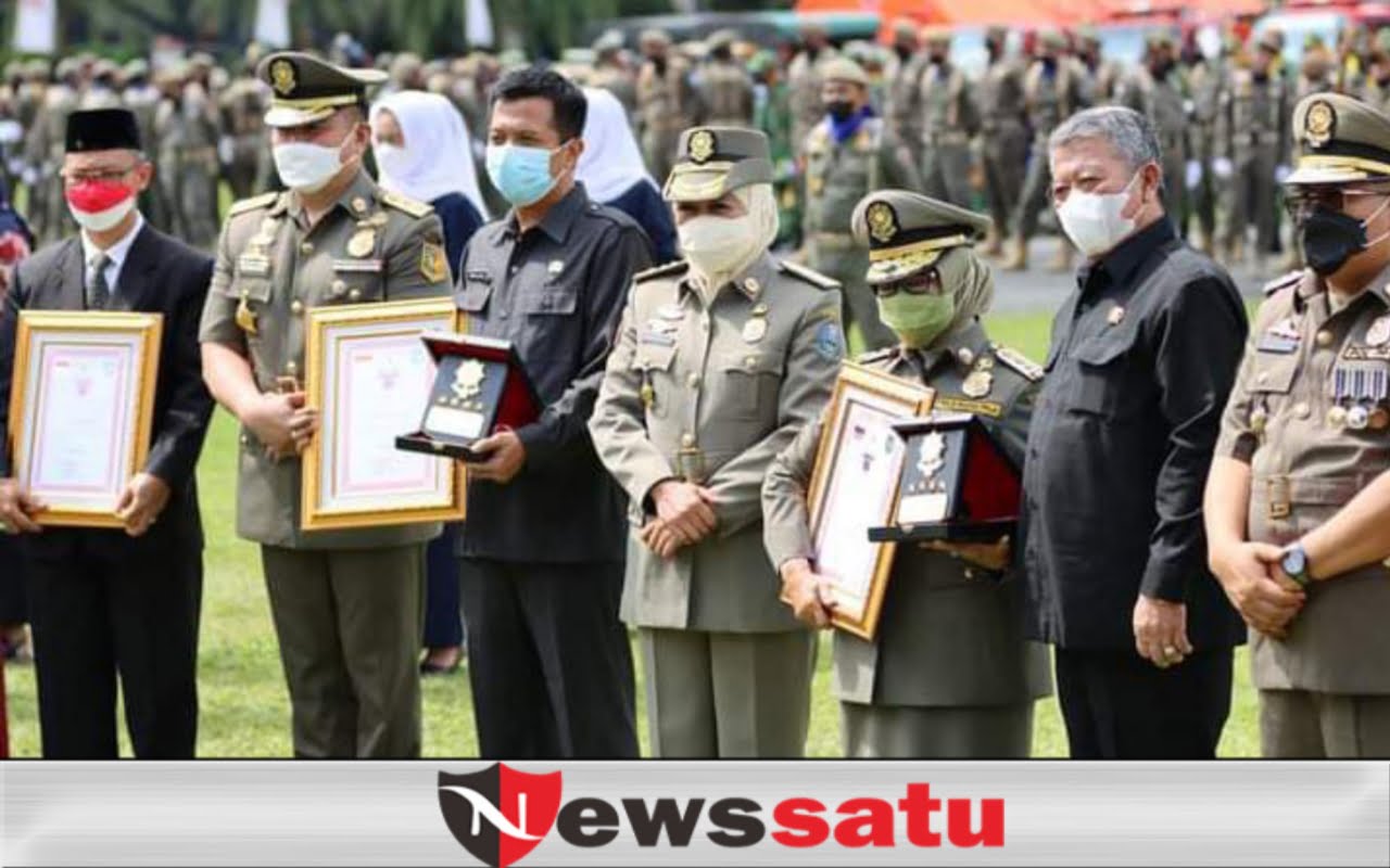 Gubernur Khofifah, Penghargaan ini untuk Semua Anggota Satpol PP Jatim