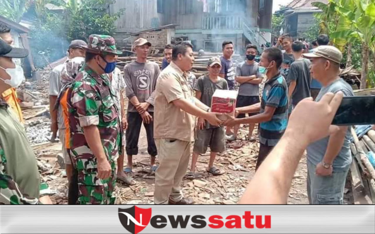 Koramil Tanjung Raja Bersama BPBD Ogan Ilir Bantu Warga Terkena Puting Beliung