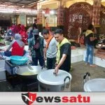 Melihat Sosok Penggerak Dapur Umum Korban Banjir Pamekasan