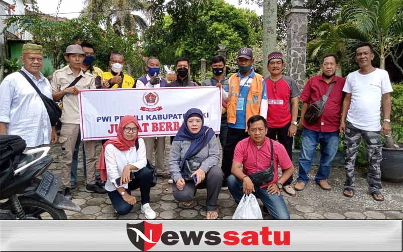 PWI Peduli Kabupaten OKI Jum'at Berbagi