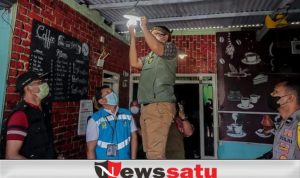 Pemkab dan PLN Sebar Lampu Darurat Serta Sembako Pada Korban Banjir