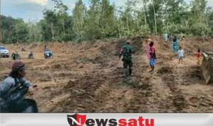 Pemkab dan Prajurit Kodim 0402 OKI Buka Jalan Alternatif Talang Rimba