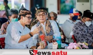 Gelaran PFW 2022, Menparekraf Sandiaga Uno Disuguhi Camilan Pamekasan
