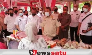 Wabup Irwan Tinjau Pasar Ramadhan di Alun-Alun Ki Ronggo