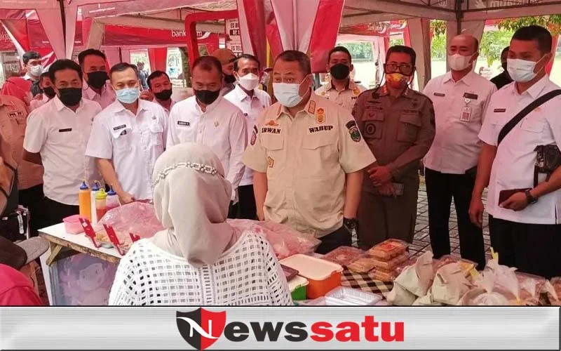 Wabup Irwan Tinjau Pasar Ramadhan di Alun-alun Ki Ronggo