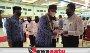 Guru PPPK Tahap II Formasi 2021 Terima Petikan Keputusan Bupati Sumenep Guru PPPK Tahap II Formasi 2021 Terima Petikan Keputusan Bupati Sumenep