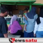 Momen Lebaran, Kuliner Rujak Lontong Diburu Pembeli