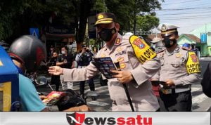 Hari Pertama Operasi Patuh, Kapolres Bagikan Brosur dan Himbauan