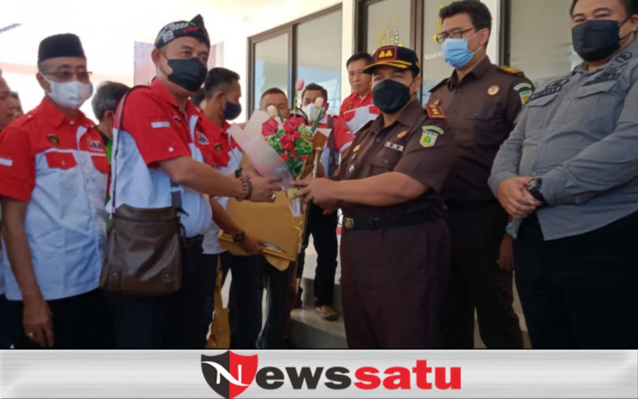 Kantor Kejari Kota Probolinggo Didatangi Aliansi LSM Lira 