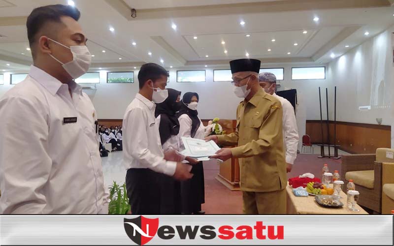 Serahkan SK PPPK, Ini Pesan Bupati Bondowoso