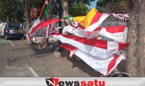 Jelang HUT RI Ke 77 Tahun, Penjual Bendera Mulai Bertengger di Probolinggo