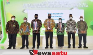 Kota Probolinggo Terima Dua Penghargaan Dari Kementerian