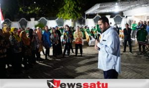 Anggota Paskibra Bersama Tim Paduan Suara Berkunjung ke Rumdin Wakil Walikota Anggota Paskibra Bersama Tim Paduan Suara Berkunjung ke Rumdin Wakil Walikota