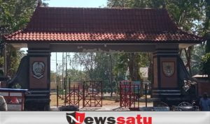 Satpol PP Kota Probolinggo Larang PKL Beraktivitas di Dalam Alun – Alun