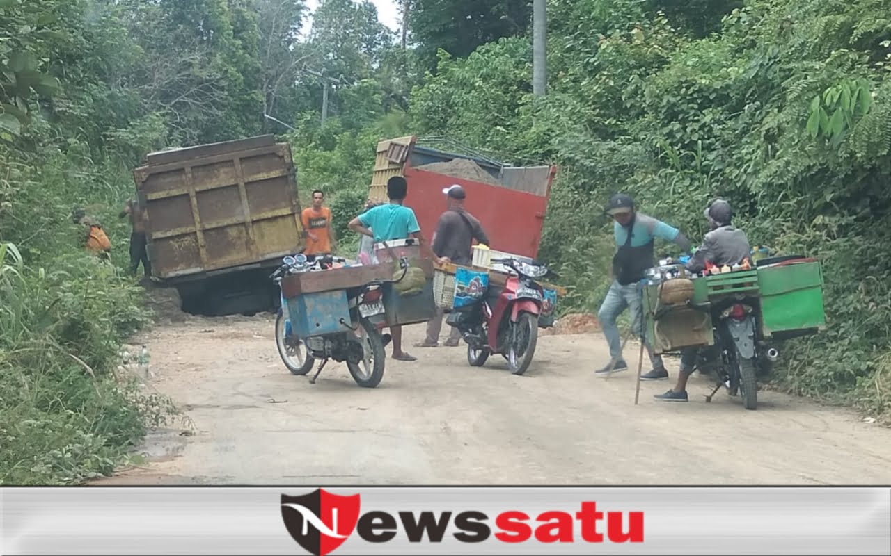 Truk Patah As Roda Jalan Suker-Jirak Macet Panjang 