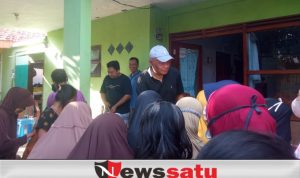 Harga BBM Naik, Mantan Walikota Sisihkan Sedikit Rejeki Pada Warga