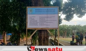 Proyek Revitalisasi Alun-alun Kota Probolinggo, Papan Nama Sudah Terpasang