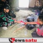 Satgas Yonmek 203/Arya Kemuning Komsos di Desa Balingga