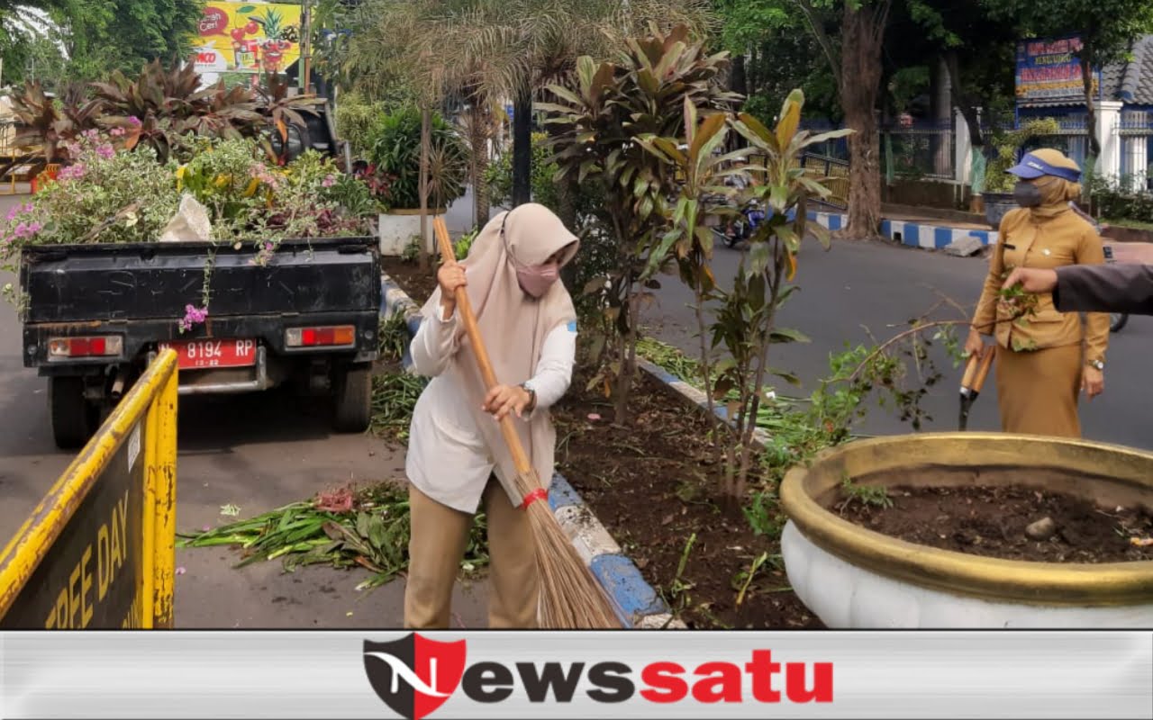 Taman Median Rusak Dampak Pawai Budaya Hadi Pro 663