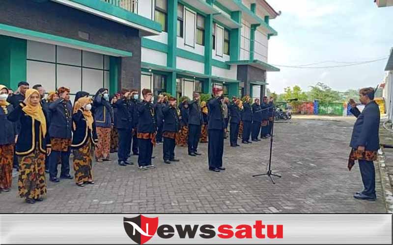 Jelang Hari Jadi, ASN Pamekasan Berbusana Bangsawan Madura