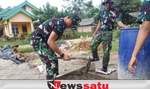 Puluhan Anggota Komcad Bantu Pekerjaan Rehab RTLH