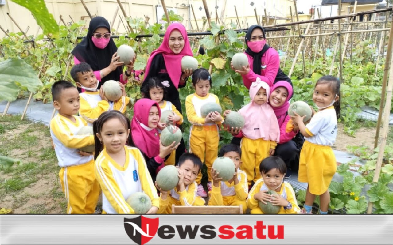 Ekpresikan Pola Pikir Anak, Dengan Mengenalkan Bercocok Tanam