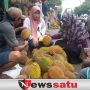 Ribuan Buah Durian Ludes Selama 3 Hari di Event Festival 1 Abad NU Probolinggo 