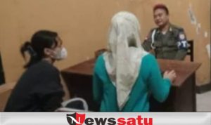 Satpol PP Kota Probolinggo Grebek Muda-mudi dalam Mobil Plat Merah