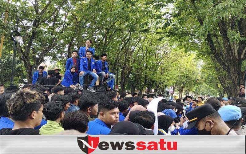 Usut Tuntas Dugaan Korupsi, Ratusan Aktivis PMII Demo Polres Sumenep