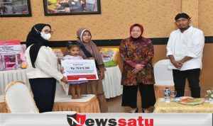 Bupati Sumenep Dampingi Kemensos RI Kunjungi Anak Penderita Atresia Ani
